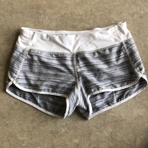 EUC - Lululemon Speed Shorts -Size 6